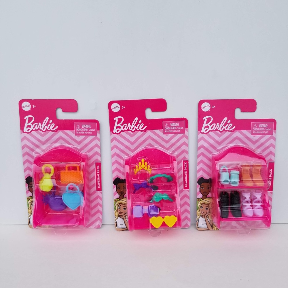 Barbie accessories set of 3 shoes, purses, glasses